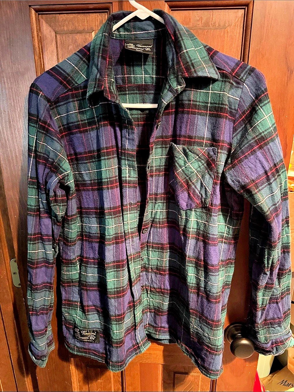 The Vermont Flannel Co. womens  Classic Flannel Shirt. Small